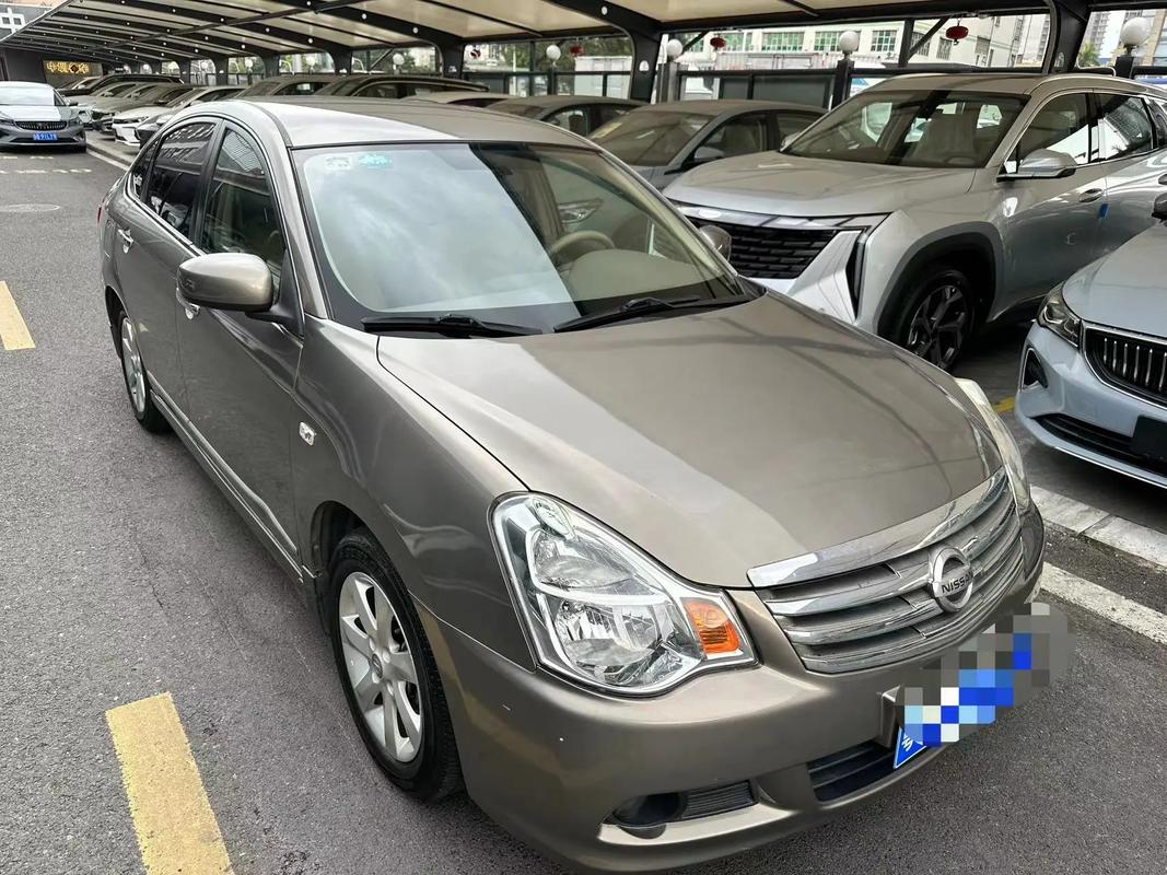 2011年的日产轩逸值多少钱(11年东风日产轩逸值多少钱)