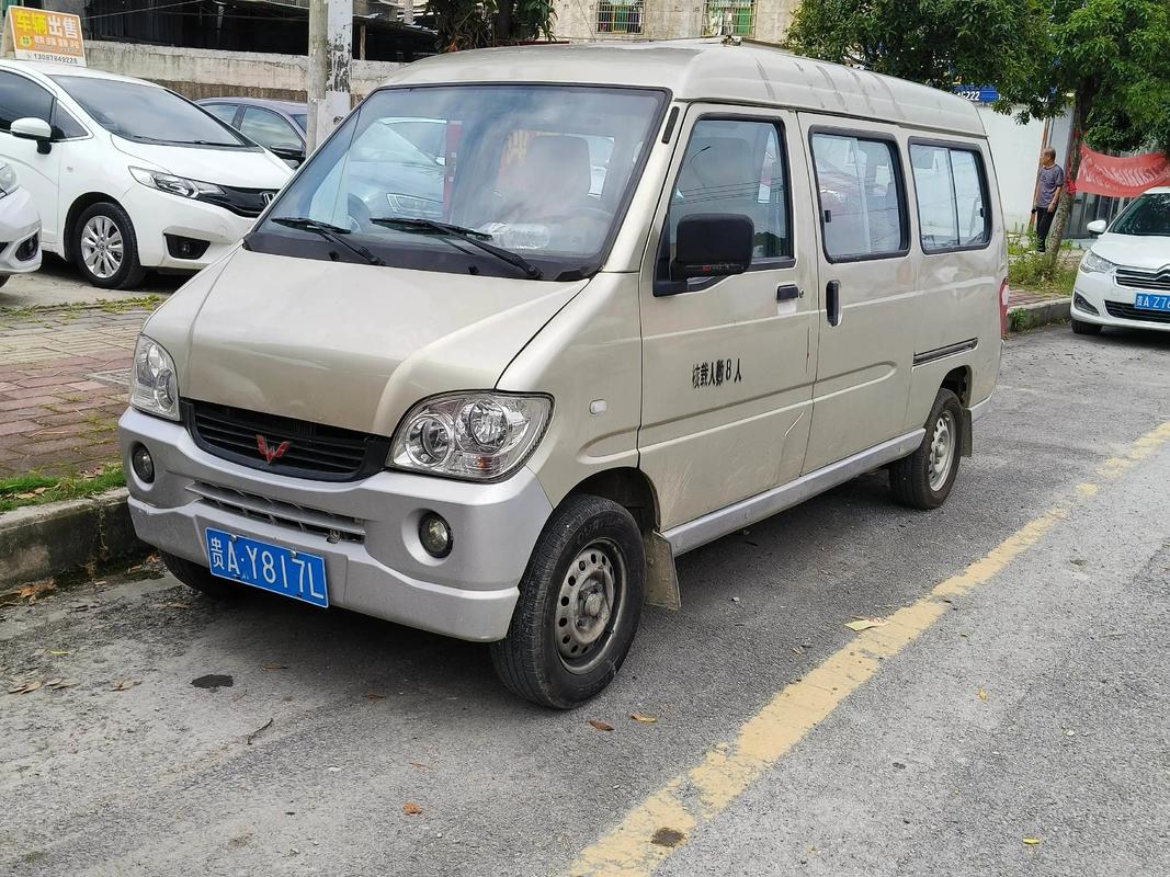 【二手面包车5000以下个人出售,急卖二手面包车】