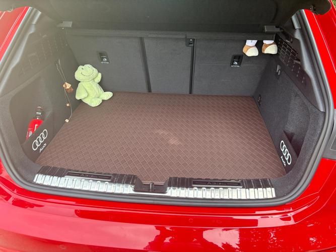 a3三厢后备箱尺寸 a3后备箱大小