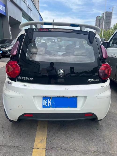2010款长安奔奔mini能卖多钱(2011年长安奔奔mini配置)