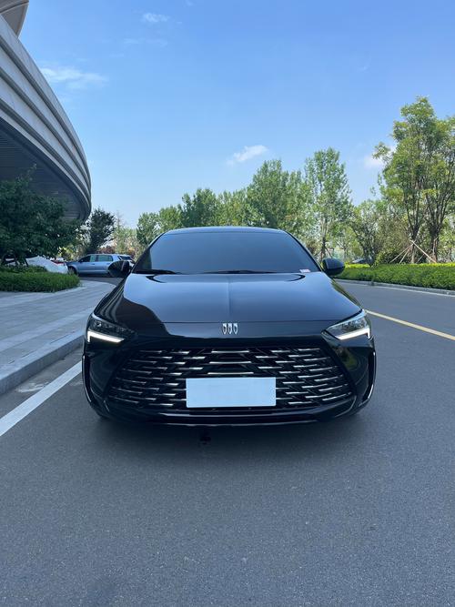 24款君威配置参数表图片(2014款君威24精英时尚评测)